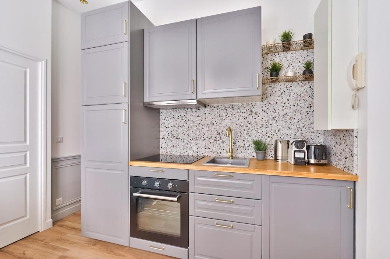 Newly Renovated ! Stunning 2Br Apt In The Heart Of Paris 15 Екстериор снимка